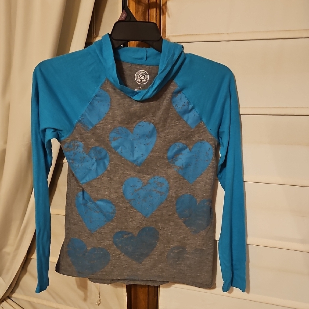 SO Kids Long Sleeve Shirt with Blue Hearts on Gray